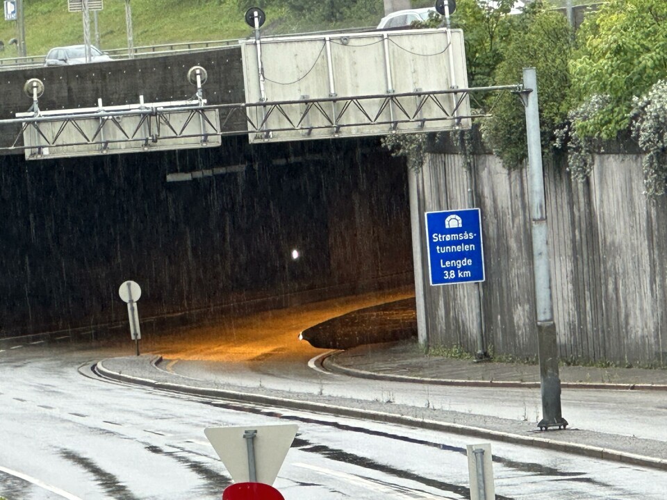 Strømsåstunnelen stengt grunnet oversvømmelse