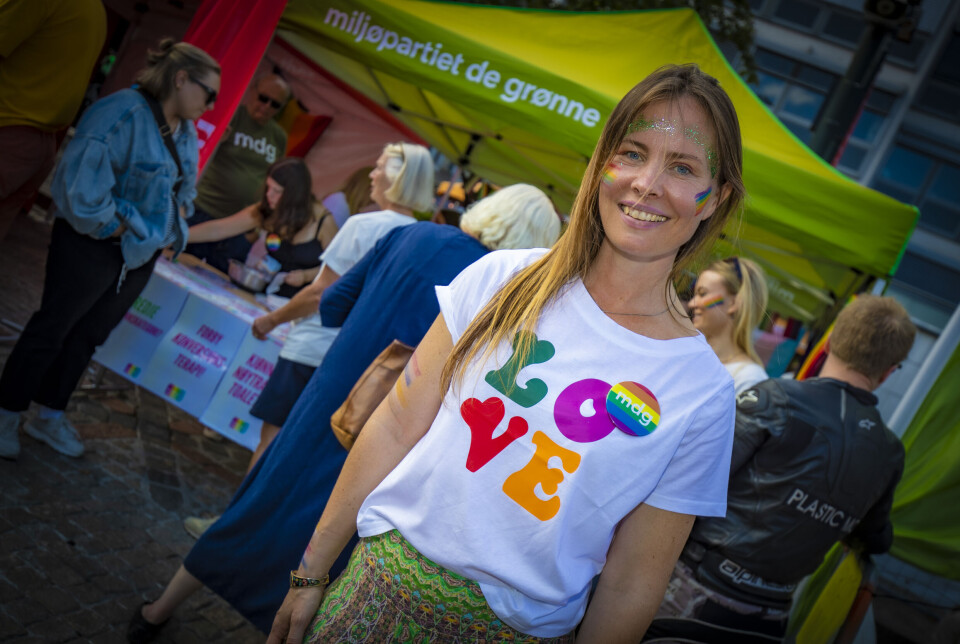 PRIDE-DEKORERT: Førstekandidat i Drammen MDG, Cathrin Janøy