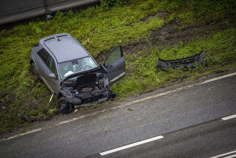 Store materielle skader etter utforkjøring på E18