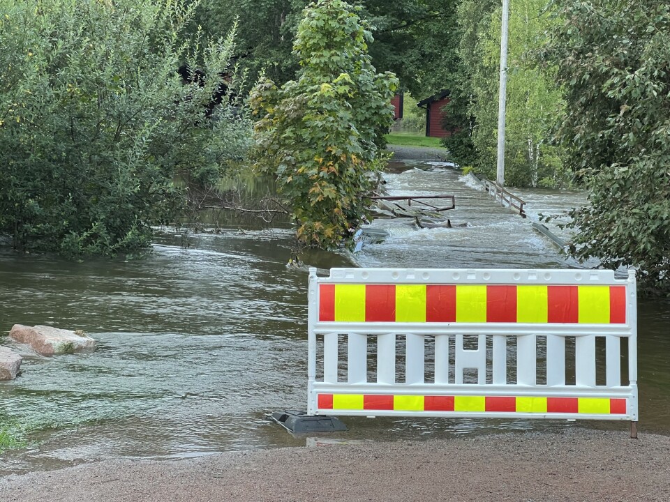 Elva på sitt hittil høyeste massive oversvømmelser