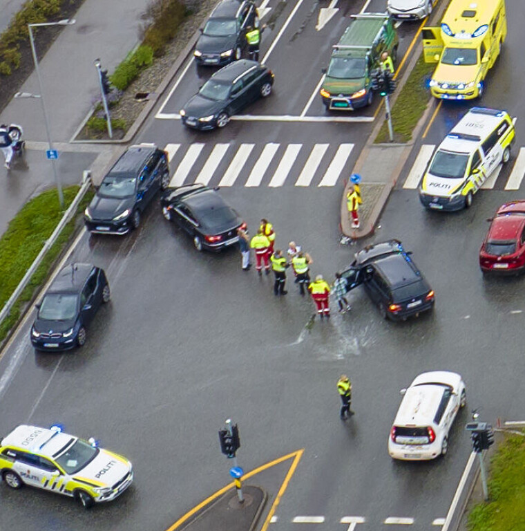 Køkaos etter kollisjon i rushet