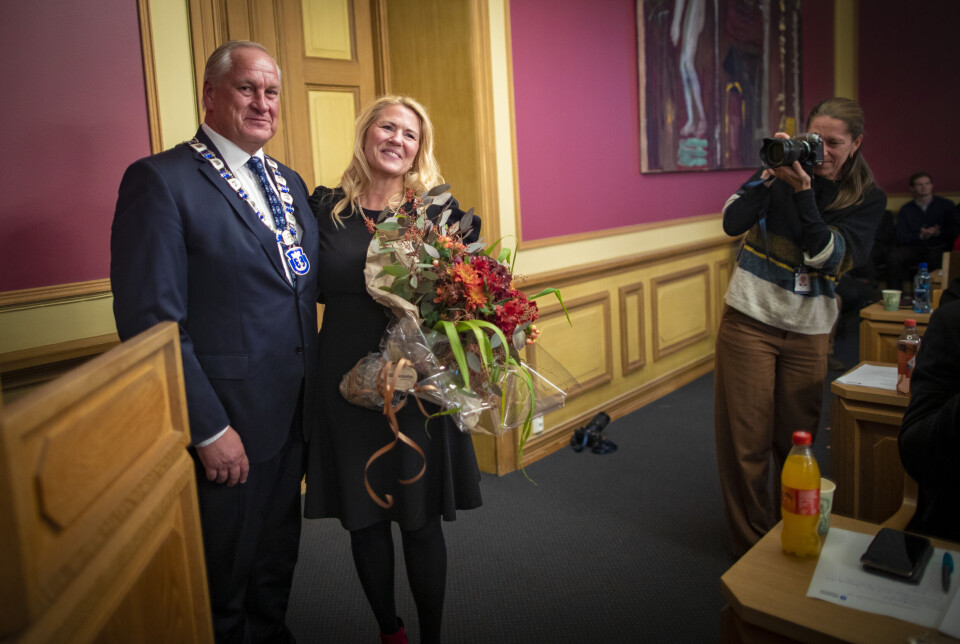 Følelsesladet da Monica ga Kjell Arne ordførerkjedet