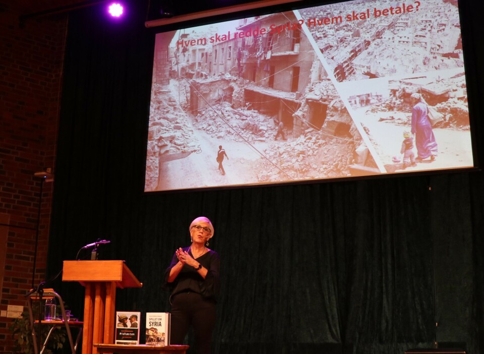 DRAMMENSER I DRAMMEN: Månedens tema var «Spillet om Syria», og foredragsholder var ingen ringere enn Hilde Henriksen Waage fra Drammen – presentert som «den forskeren i Norge som har aller best peiling på Midtøsten».
