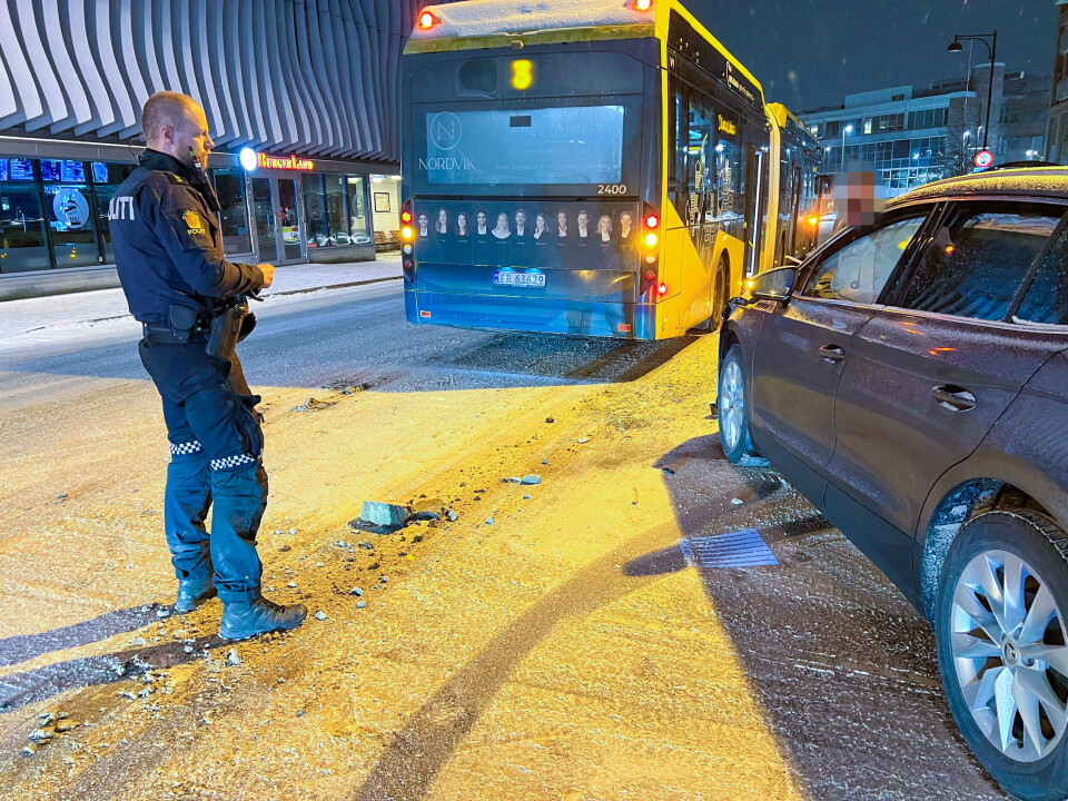 Bussen brøt vikeplikten - forårsaket kollisjon