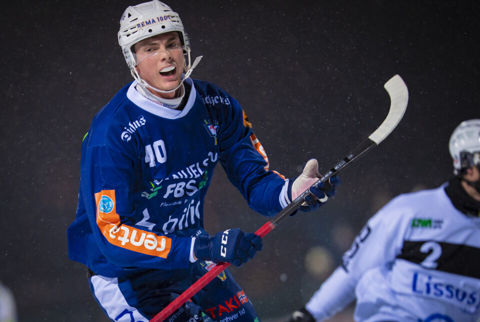 Delte poengene etter tett toppfight i lokalderbyet