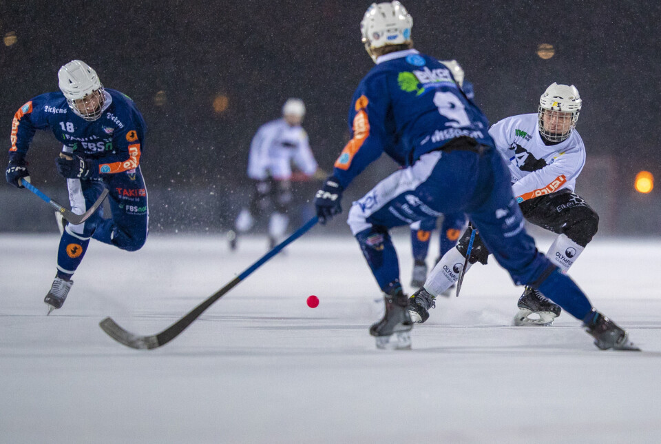 Delte poengene etter tett toppfight i lokalderbyet