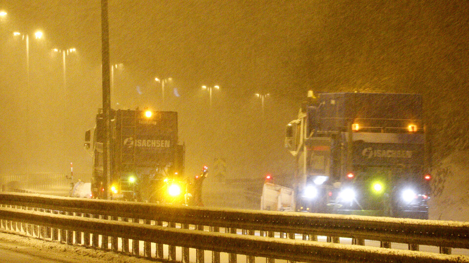 Snøværet fortsetter – takker trafikantene