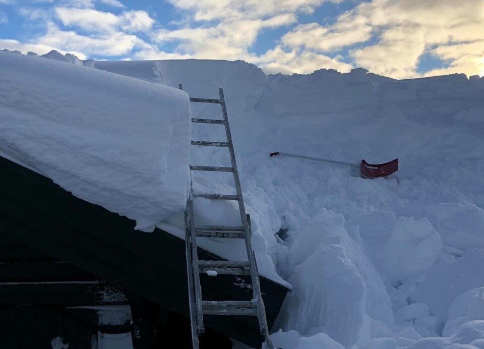 Oppfordrer til snømåking av hus og hytter