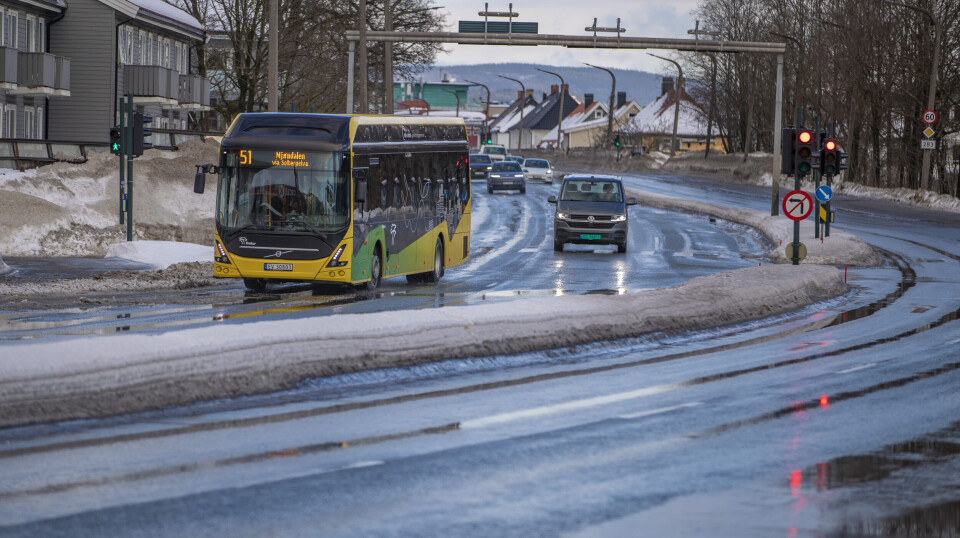 ROSENKRANTZGATA: Her har det vært bar vei hele dagen, og linje 51 er en av flere busslinjer som har fått som normalt