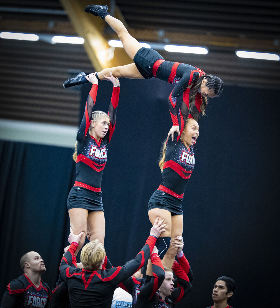 2.700 utøvere samlet til cheerleading i Drammenshallen