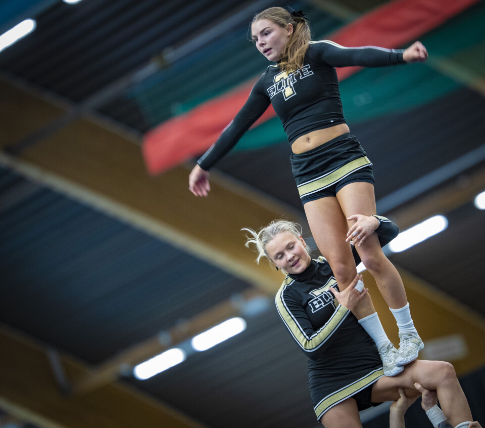 2.700 utøvere samlet til cheerleading i Drammenshallen