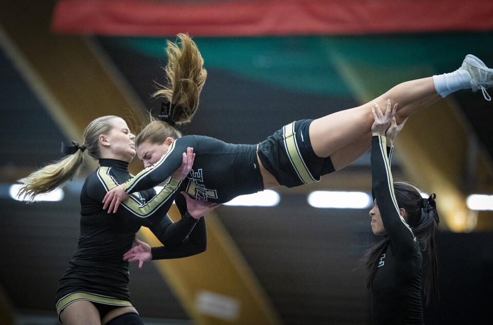2.700 utøvere samlet til cheerleading i Drammenshallen