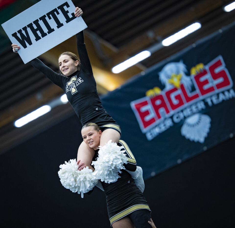 2.700 utøvere samlet til cheerleading i Drammenshallen