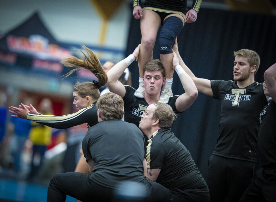 2.700 utøvere samlet til cheerleading i Drammenshallen