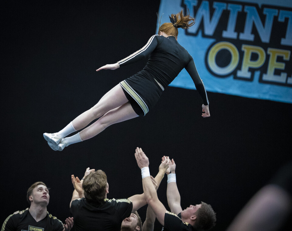 2.700 utøvere samlet til cheerleading i Drammenshallen