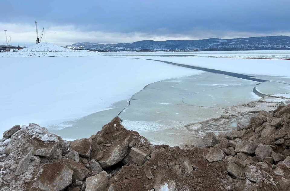 Steinmasser fra Oslo fylles ut i vannet