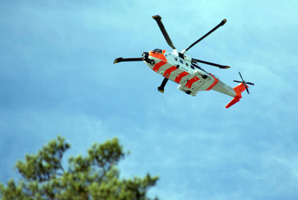 KUNNE IKKE LANDE I DRAMMEN: Det nye redningshelikopteret som har tatt over for Sea King måtte for første gang frakte pasienter til sykehus etter et oppdrag i Drammen.
