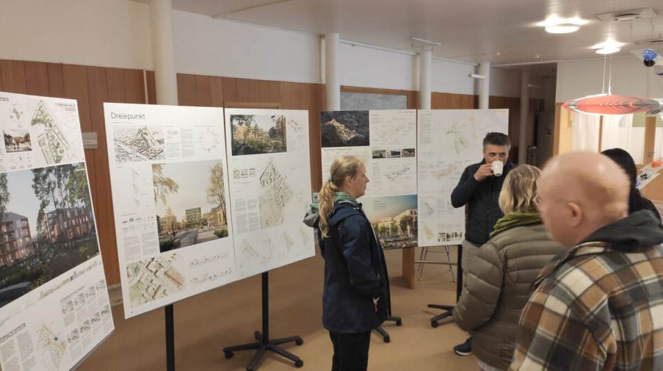 I rådhuset står det utstilt en grovskisse av de tre forslagene og du kan komme med innspill til planene fram til 18. april i første omgang. Deretter skal forslagene «knas» til mulige løsninger som senere skal danne grunnlaget for politisk behandling.
