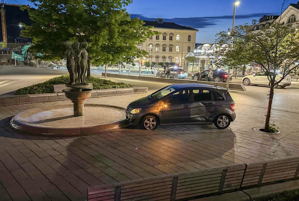 Biljakt endte på Strømsø Torg