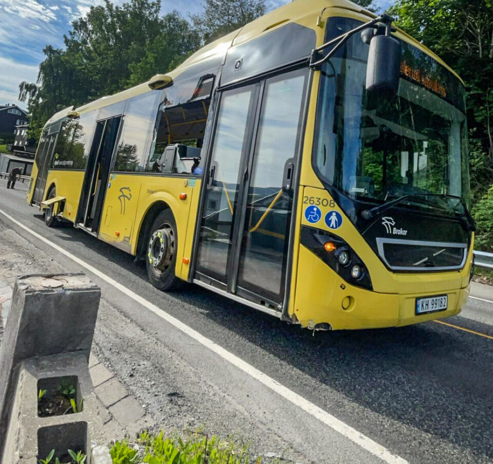 Bussen ble totalvrak - sjåføren frikjent