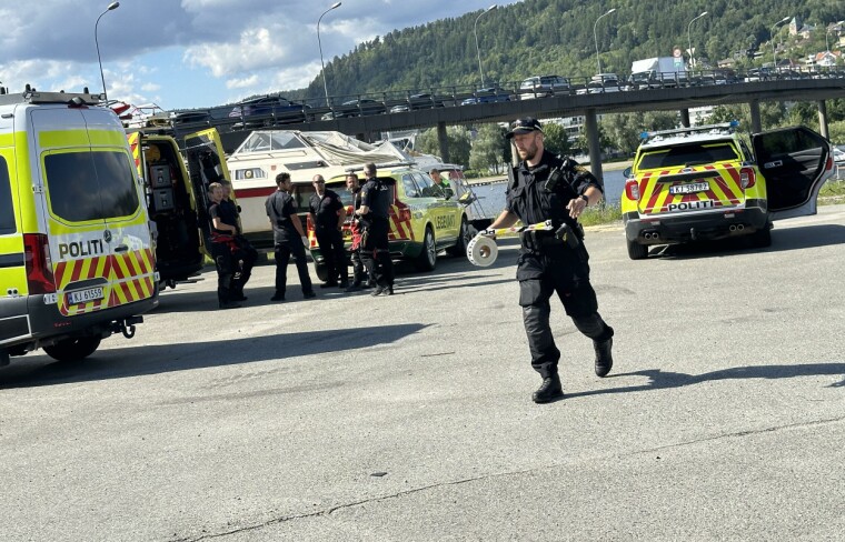 Fant død person i vannet