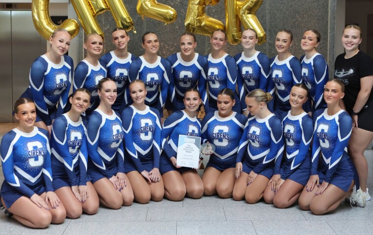 Sirens Cheerdanceklubb mottok prisen for både årets utøver og årets trener i Europa, og var også med i finalerunden i Senior Pom.
