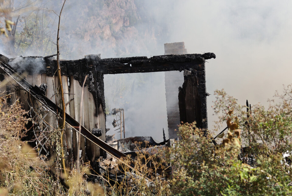 Enebolig brant ned til grunnmuren