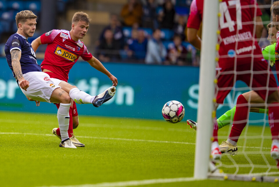 Logi Tómasson scoret 1-0. Men det var ikke lenge hjemmelaget fikk beholde ledelsen.