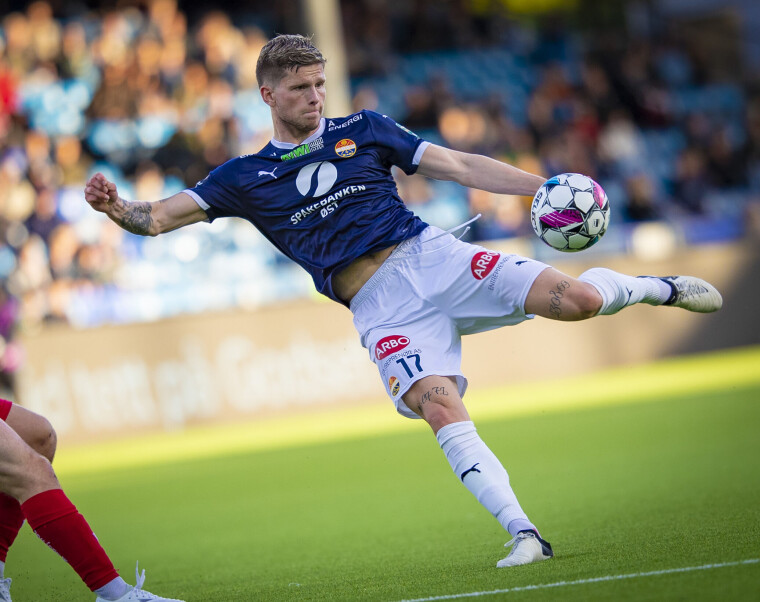 Logi Tómasson scoret nok en gang for Godset.