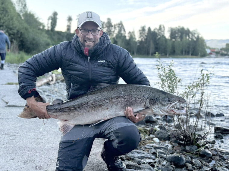 Bent Halden Jørgensen med dagens fangst på 16,6 kilo som er ny personlig rekord. (Fotos: Privat)