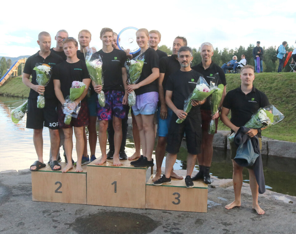 De tre finalelagene på pallen med Møbelsnekkerne «Young Guns» på topp, Arnesen Maling og Interiør på andre plass og Møbelsnekkerne «Old Boys» på tredje.