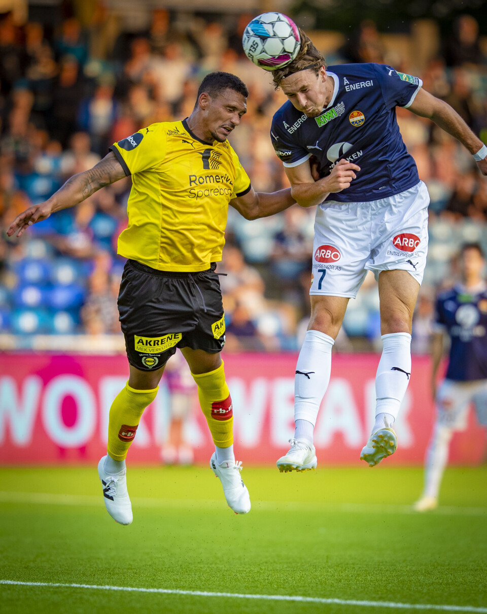 RAGET HØYEST: Godsets nye super-svenske vant en rekke dueller og skapte målsjanser.