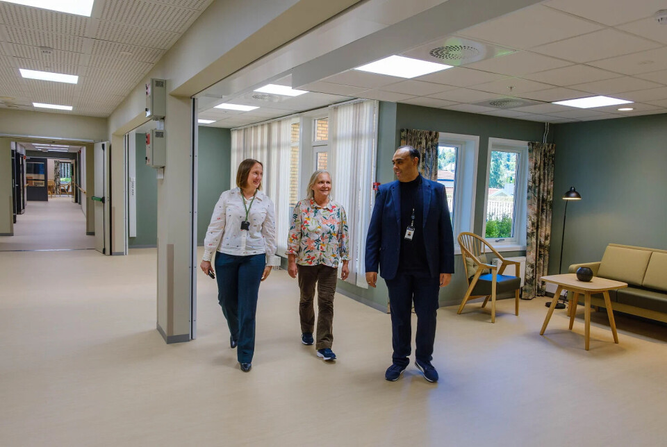 Avdelingsleder Elin Gunilla Martinsson, virksomhetsleder Liv Busland og kommunalsjef for hjemmetjenester og institusjon Sudhir Sharma, er glade for å kunne fylle Kvarteret på Konnerud med beboere de neste ukene.