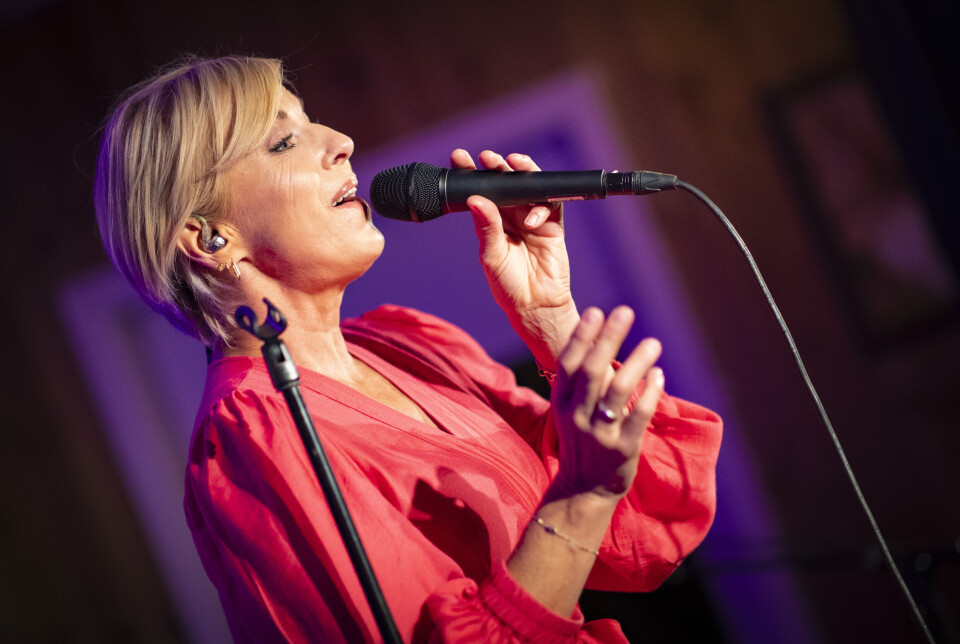 Silje Nergaard med stemningsfull intimkonsert på Sande-bygda