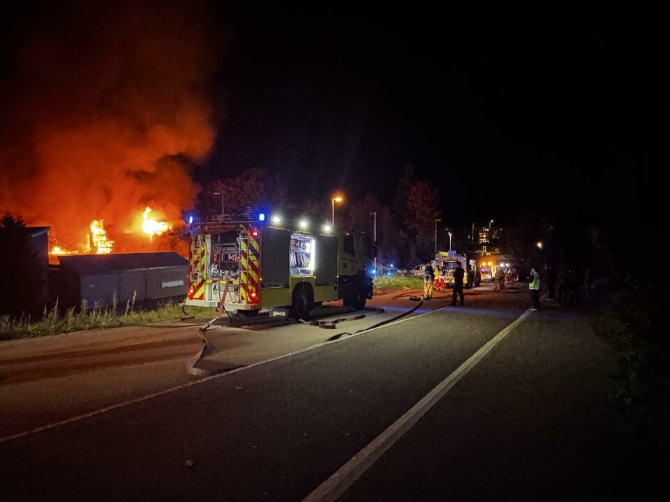 Fire boliger gikk med i flammehav