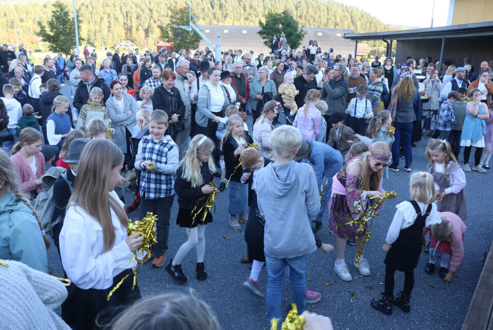 Feiret 100 år med skole i Skotselv med ordfører og stortingspresident