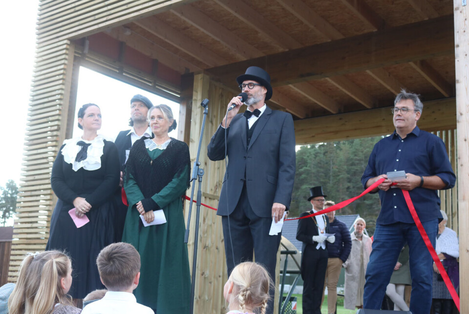 Feiret 100 år med skole i Skotselv med ordfører og stortingspresident