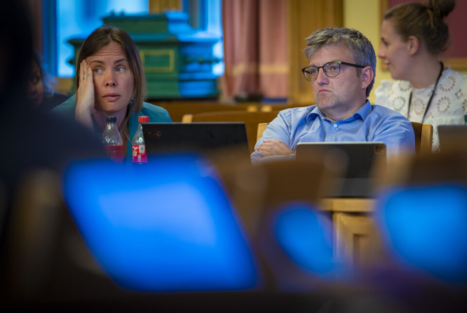 SKEPTISK TIL SKOLEKUTT: MDG-gruppeleder Cathrin Janøy og leder i Drammen Venstre Anders Wengen representerer to av partiene som har uttalt seg mest kritisk til å legge ned skoler.