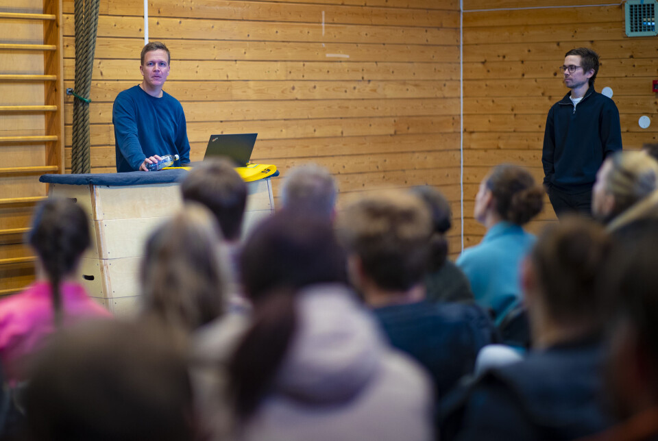 FAU-leder Kristoffer Uggerud, Vestbygda skole, og FAU-leder Rasmus Semmerud ved Jordbrekkskogen barnehage ledet møtet.