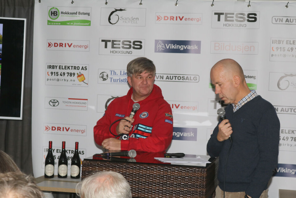 Svend Madsen er over middels interessert og oppdatert på rallysporten og Henning Solberg. Her snakker de sammen om Solbergs mange bragder og feiler bak rattet