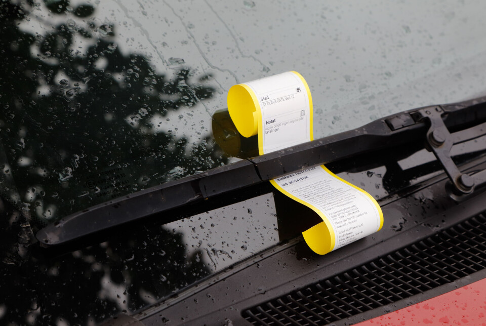 Innfører parkeringskontroll i Svelvik