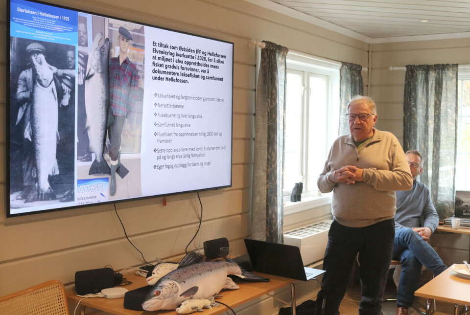 Terje Skretteberg har opplevd og har vært med på de ulike epokene med laksefiske i Drammenselva. Han og Håvard Lind har lagt ned et stort arbeide i å dokumentere fisket i det nye museet.
