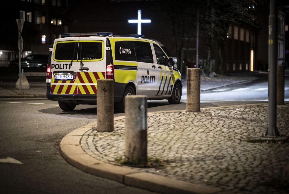 Masseslagsmål: Kontroll på personer med jernrør og stekepanne