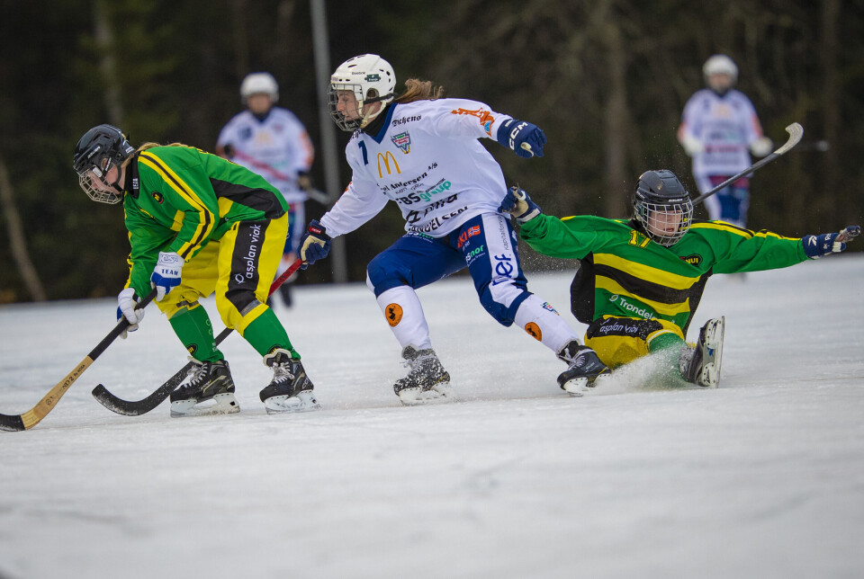 Drammens toppscorer og landslagsspiller Lene Aamodt laget som vanlig «vei i vellinga» og scoret ett av lagets to mål på straffe.