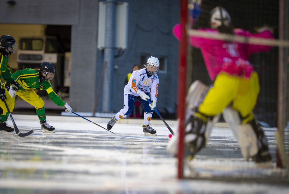 Drammensdamene med solid serieåpning på Konnerud
