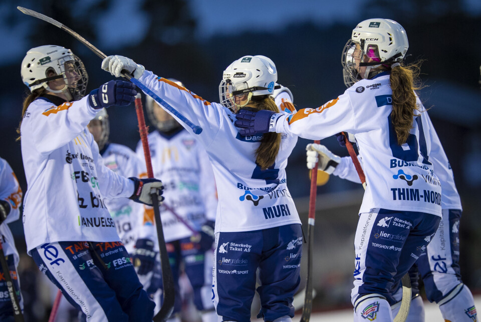Drammensdamene med solid serieåpning på Konnerud