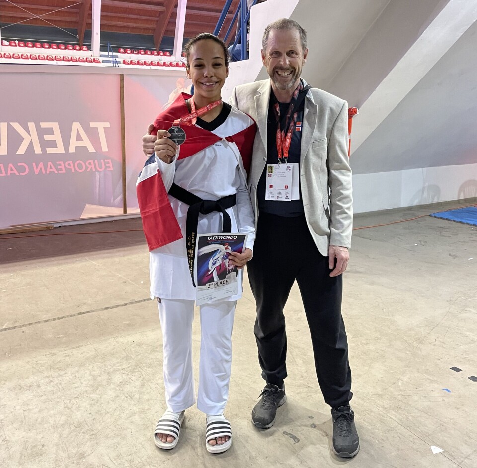 Sarah (14) fra Drammen tok EM-sølv i Taekwondo