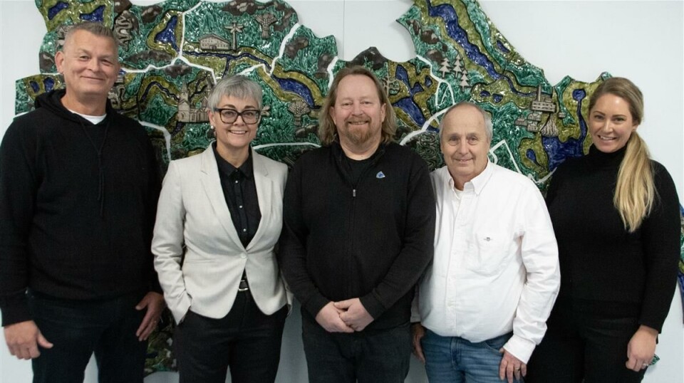 Fra venstre Kjell Erland Grønbeck (KrF), Tove Hofstad (V), Morgan Langfeldt (Frp), Roger Larsen (INP) og Iselin Haugo Stavn (H).