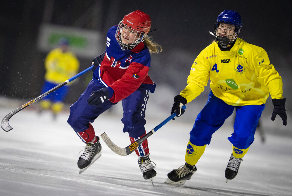 Lovende tross 10-1-tap på to kamper for de norske bandyjentene