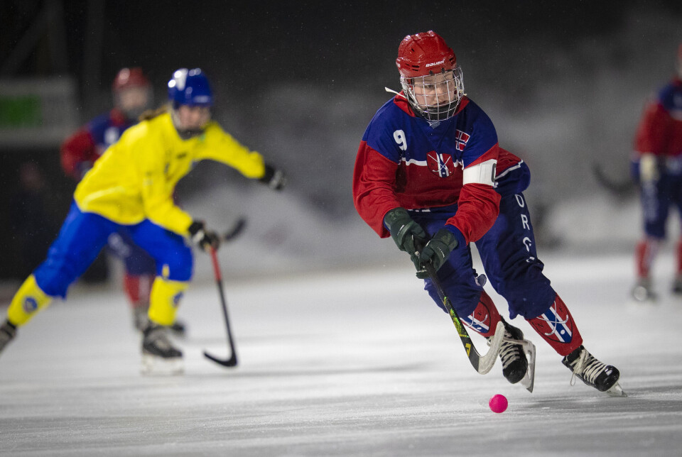 Lovende tross 10-1-tap på to kamper for de norske bandyjentene